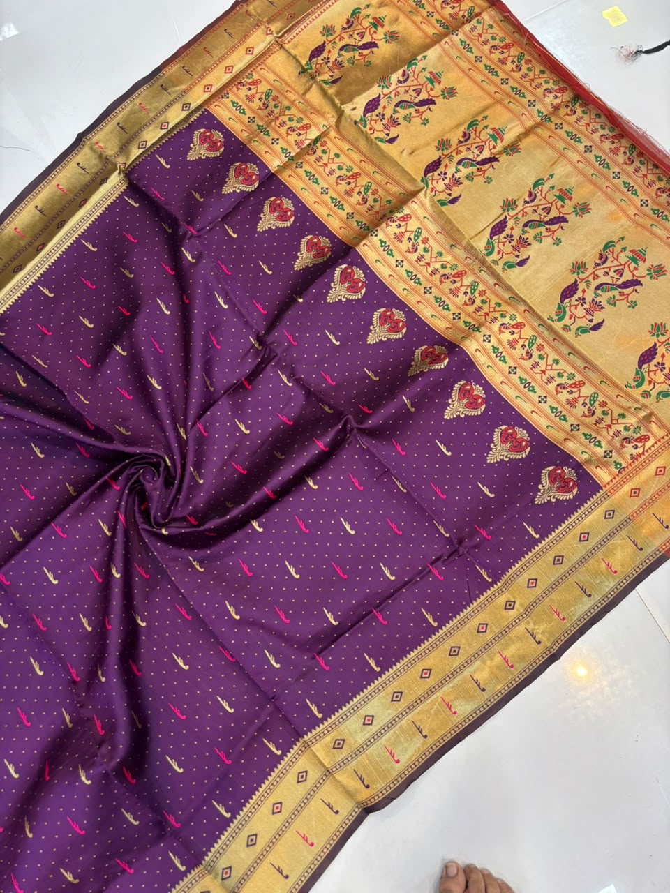 Traditional Kathpadar Paithani Silk Saree with Rich Zari Weaving Pallu