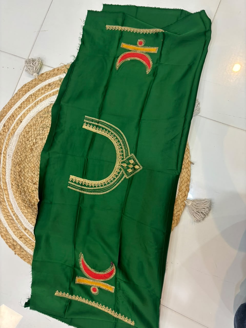 Viral Rajmata Banarasi Silk Saree with Heavy Aari Work Blouse