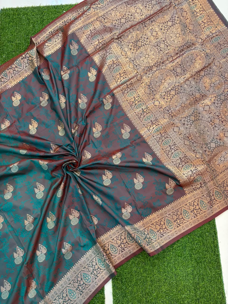 Banarasi Paithani Silk Zari Kathpadar Saree