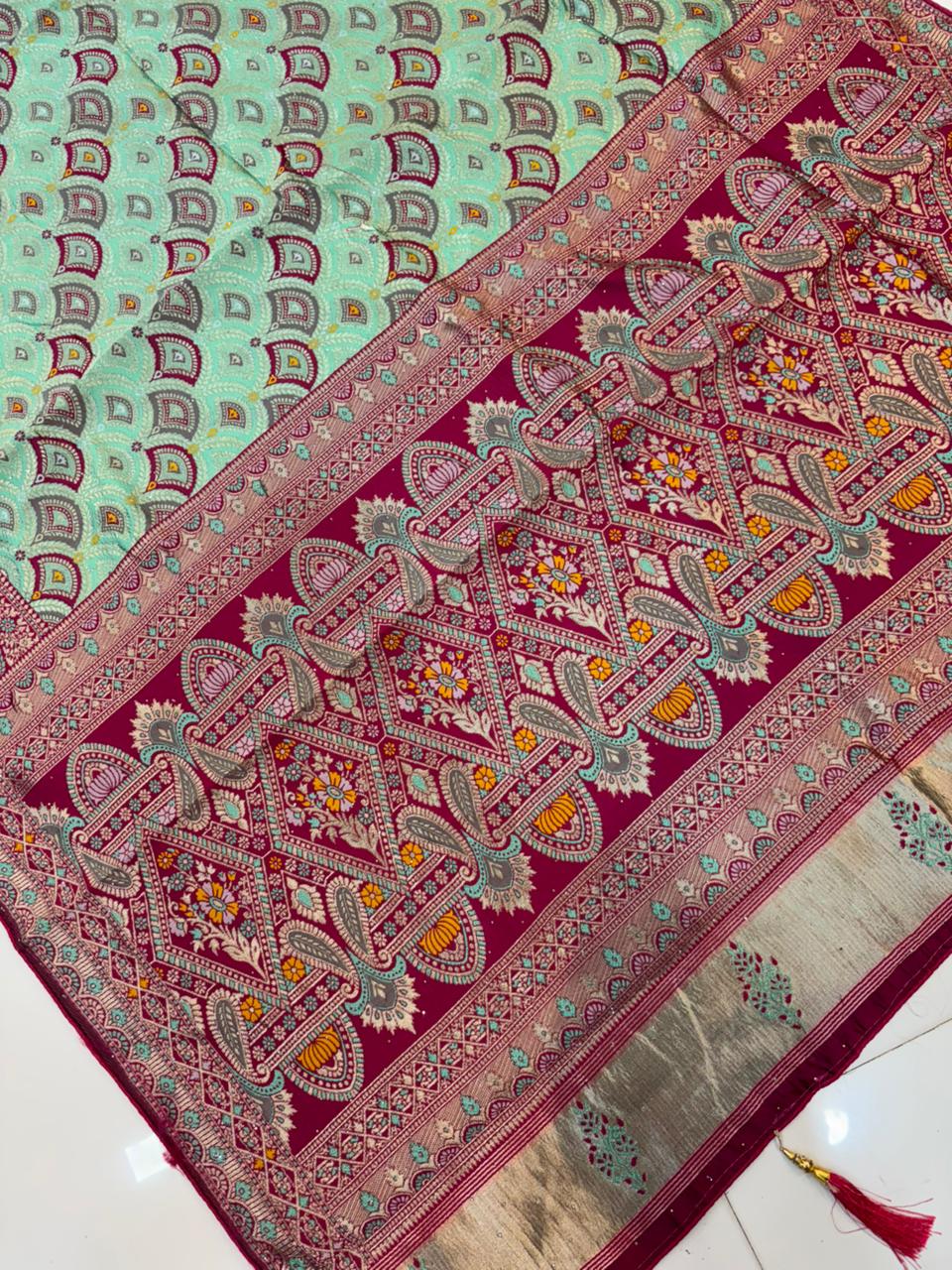 Premium Rajasthani Handloom Saree with Diamonds & Embroidery