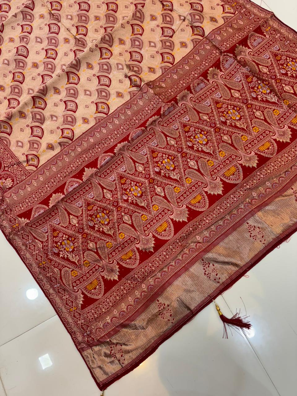 Premium Rajasthani Handloom Saree with Diamonds & Embroidery