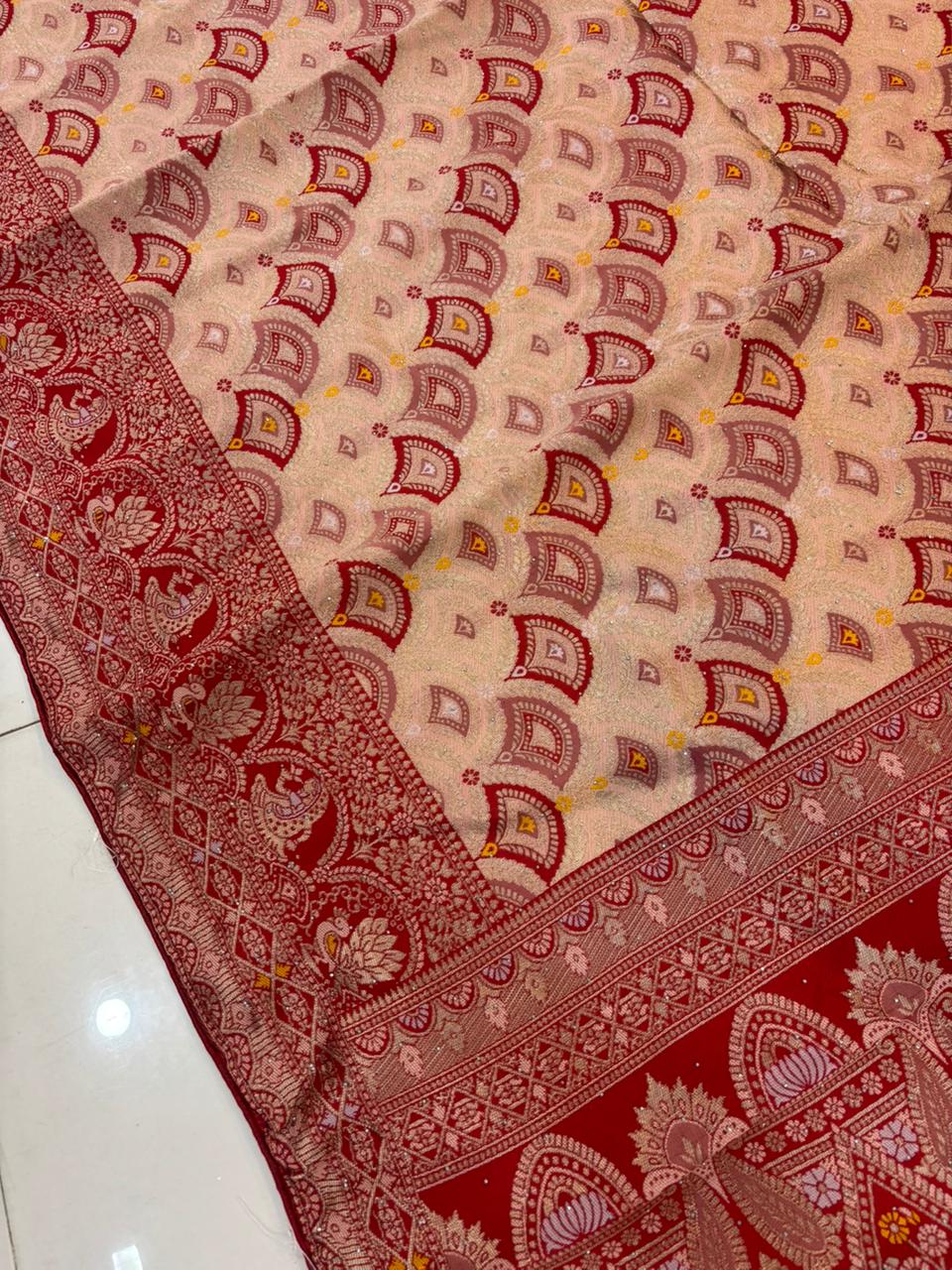 Premium Rajasthani Handloom Saree with Diamonds & Embroidery