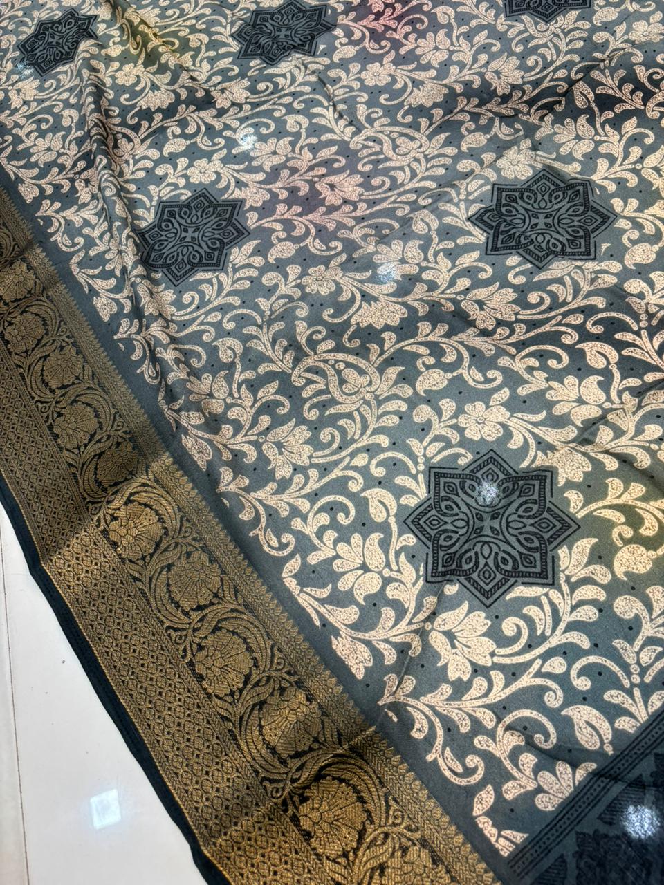 Bangalori Silk Moss Mellow Saree with Traditional Kanjivaram Border
