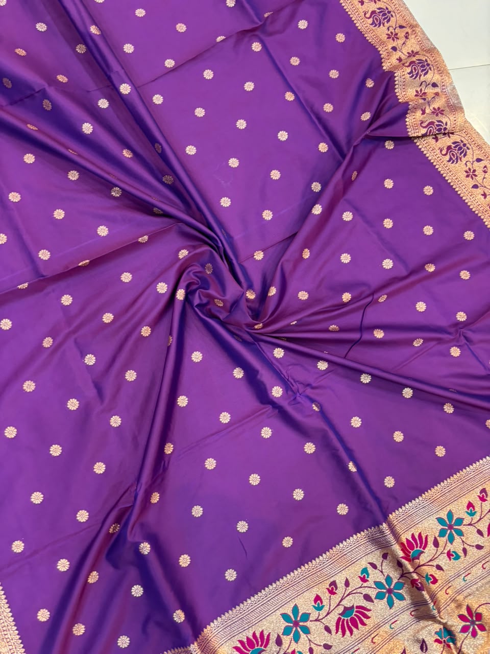 Banarasi Peshwai Silk Saree with Lotus Border | Lightweight Royal Wedding Saree