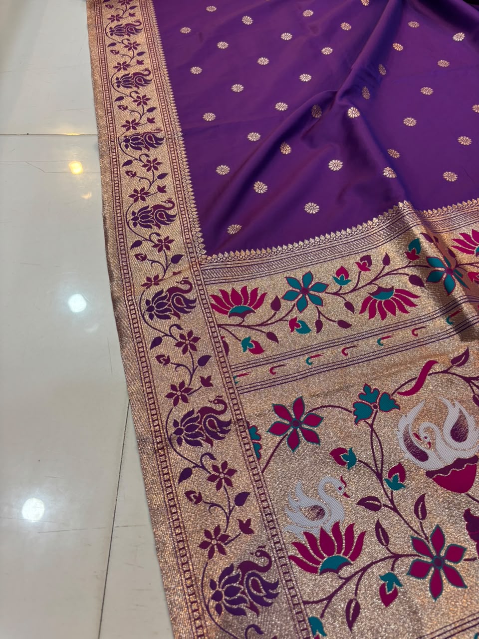 Banarasi Peshwai Silk Saree with Lotus Border | Lightweight Royal Wedding Saree