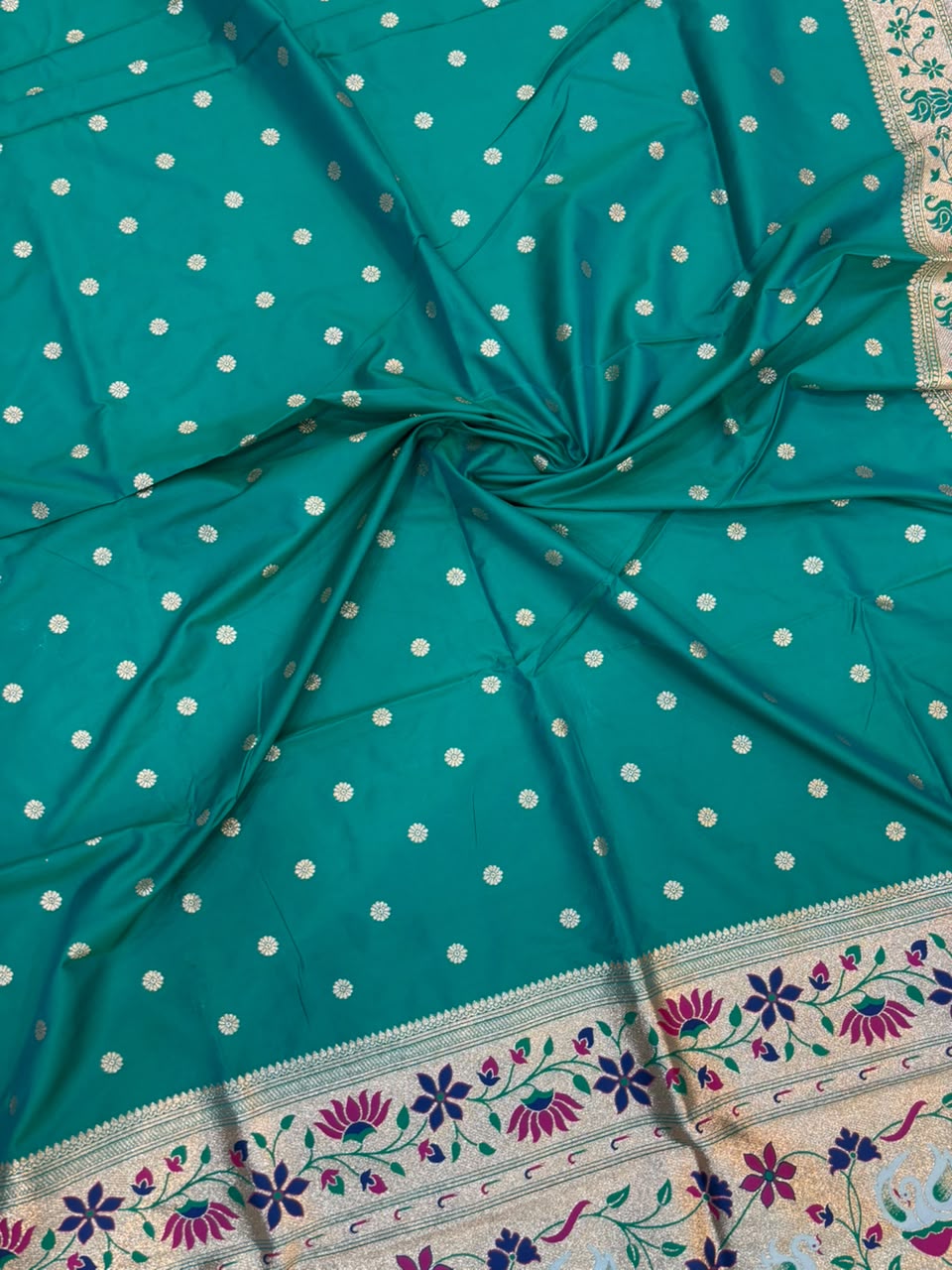 Banarasi Peshwai Silk Saree with Lotus Border | Lightweight Royal Wedding Saree