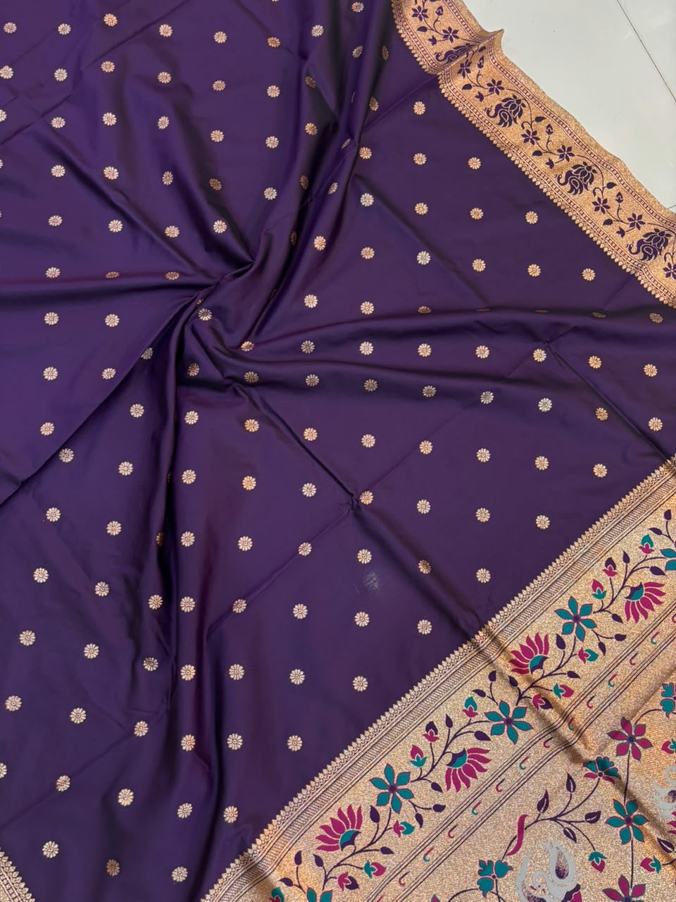 Banarasi Peshwai Silk Saree with Lotus Border | Lightweight Royal Wedding Saree