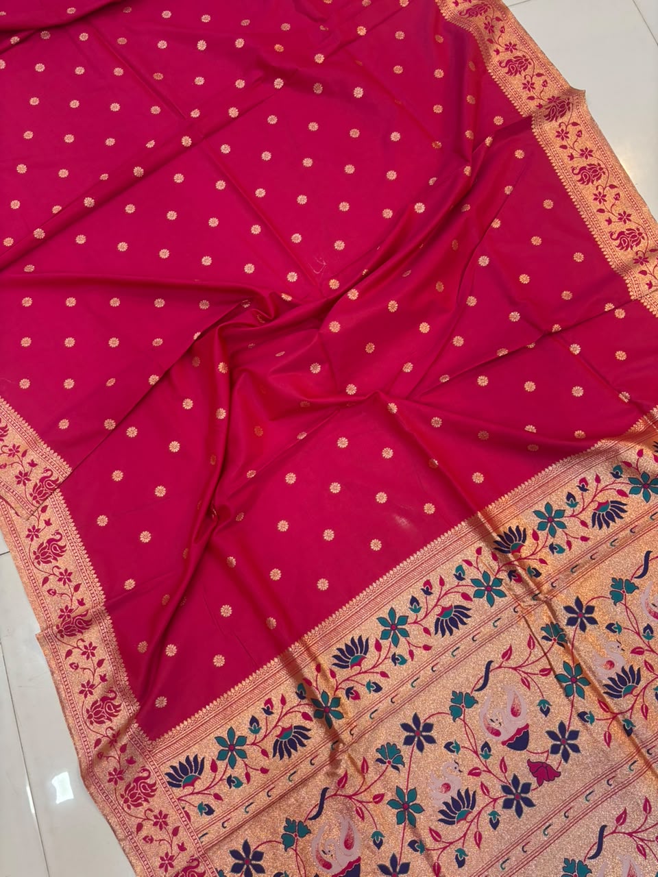 Banarasi Peshwai Silk Saree with Lotus Border | Lightweight Royal Wedding Saree