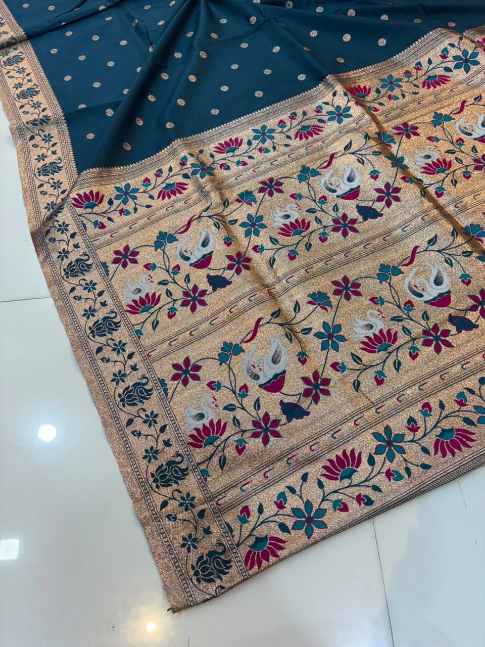Banarasi Peshwai Silk Saree with Lotus Border | Lightweight Royal Wedding Saree