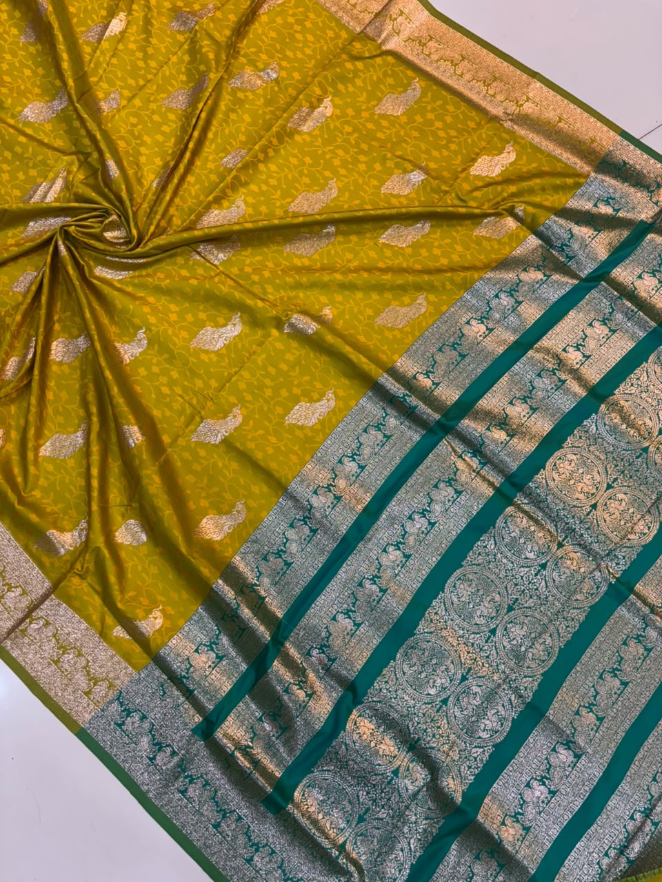 Soft Banarasi Silk Dhoop Chao Paithani Saree | Silver Chanderi Weaving