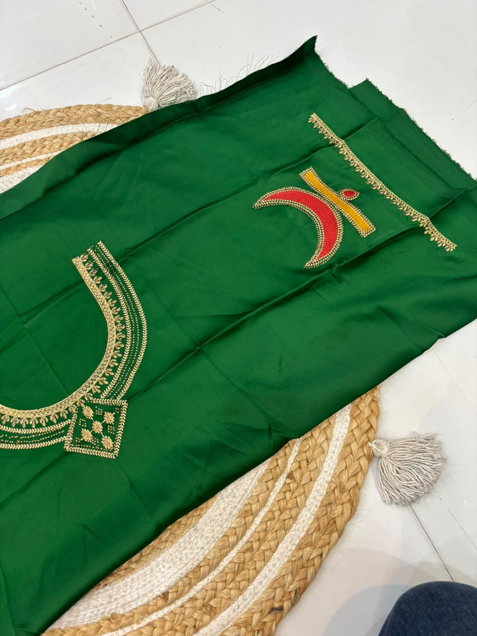 Viral Rajmata Banarasi Silk Saree with Heavy Aari Work Blouse