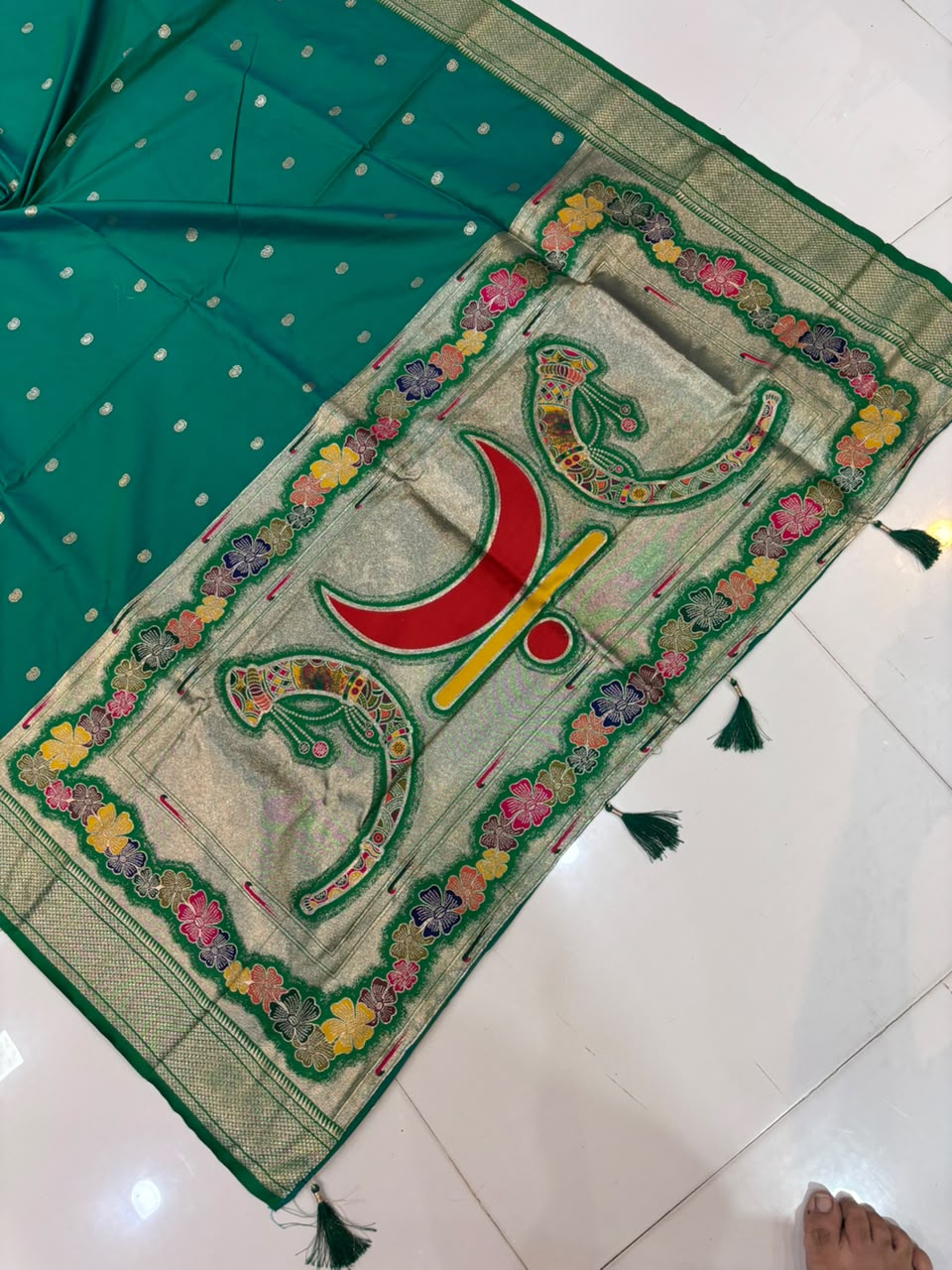 Viral Rajmata Banarasi Silk Saree with Heavy Aari Work Blouse