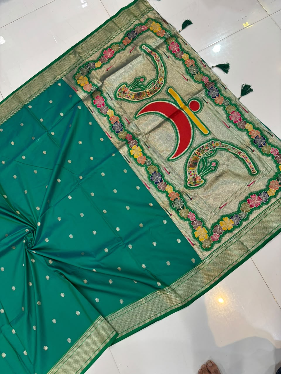 Viral Rajmata Banarasi Silk Saree with Heavy Aari Work Blouse