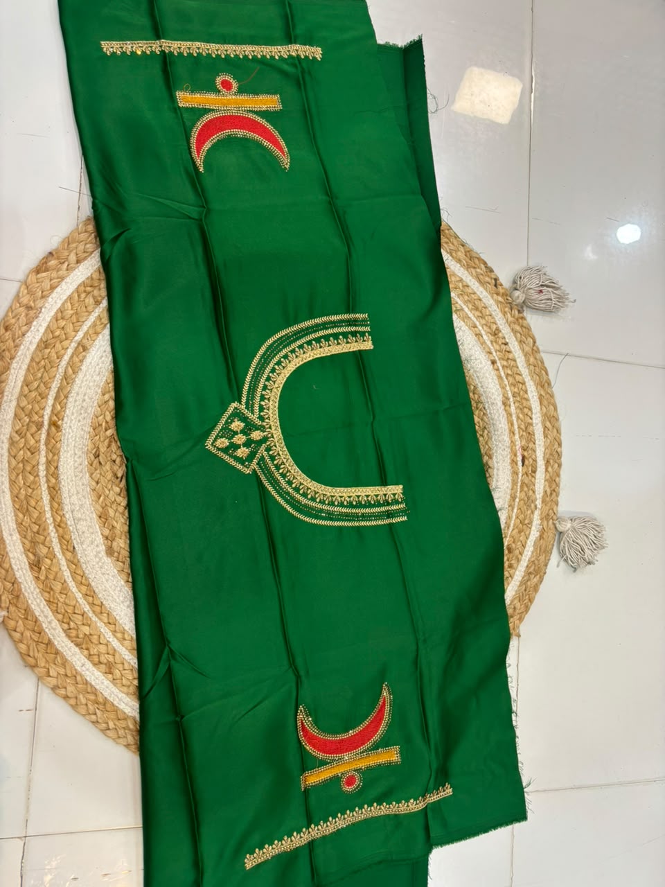 Viral Rajmata Banarasi Silk Saree with Heavy Aari Work Blouse