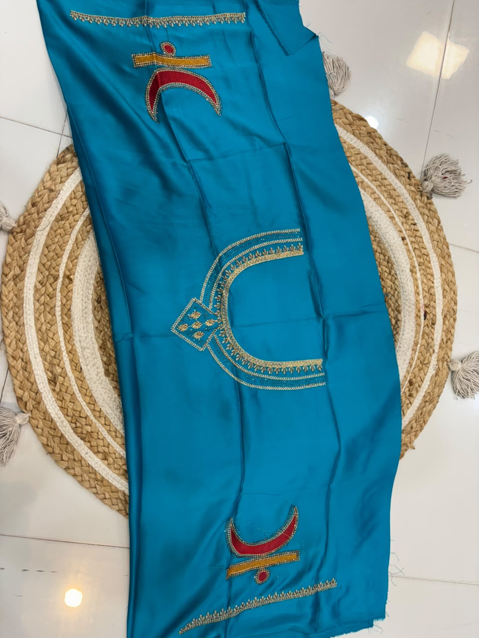 Viral Rajmata Banarasi Silk Saree with Heavy Aari Work Blouse
