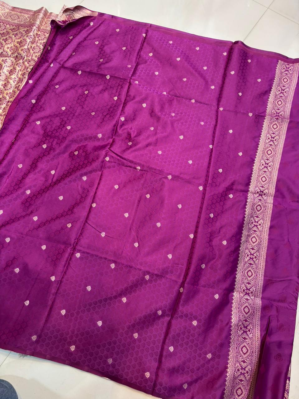 Soft Satin Silk Kathpadar Saree with Zari Work