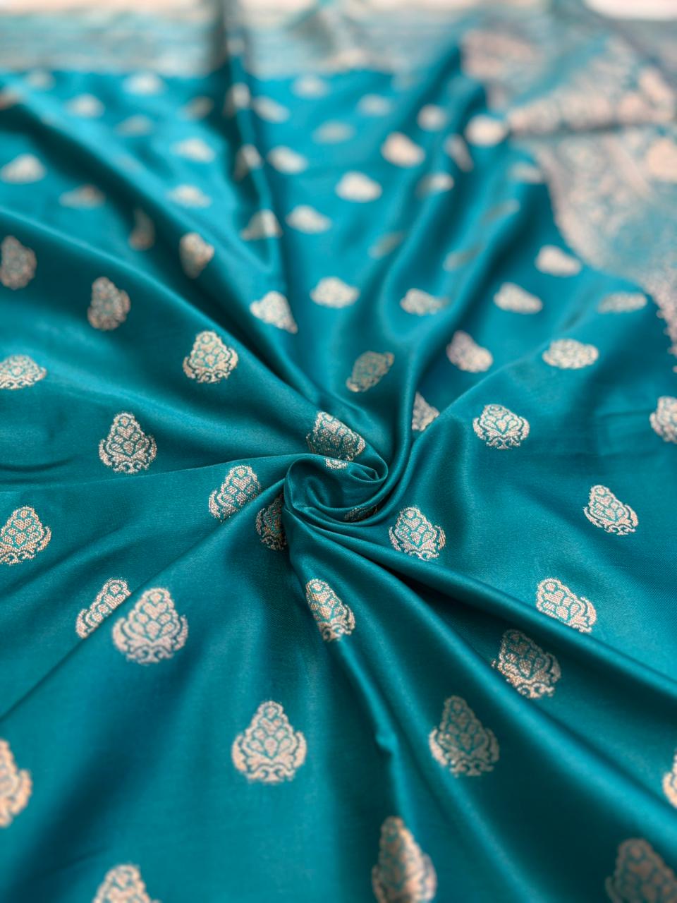 Soft Satin Silk Kathpadar Saree with Zari Work