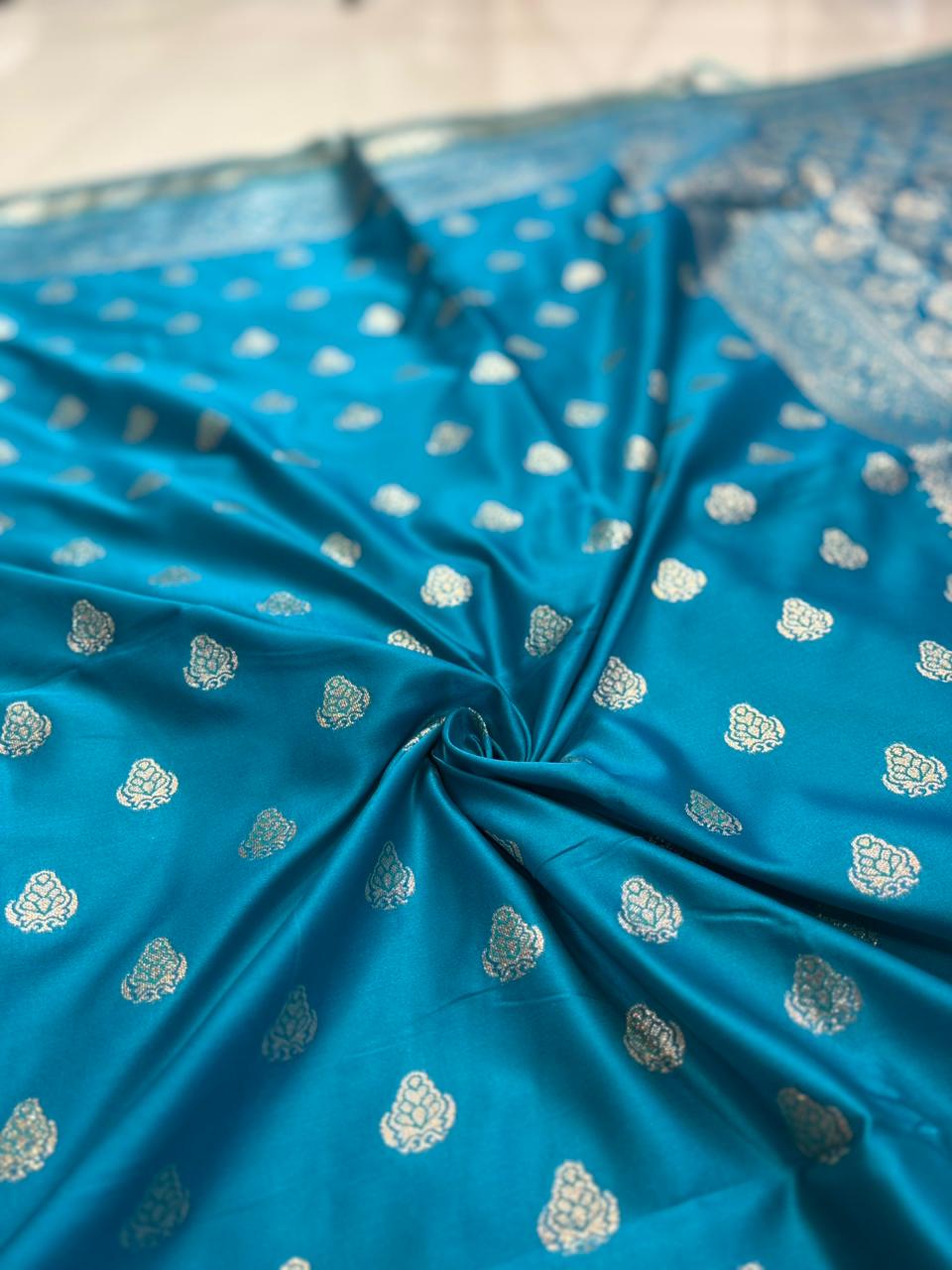 Soft Satin Silk Kathpadar Saree with Zari Work
