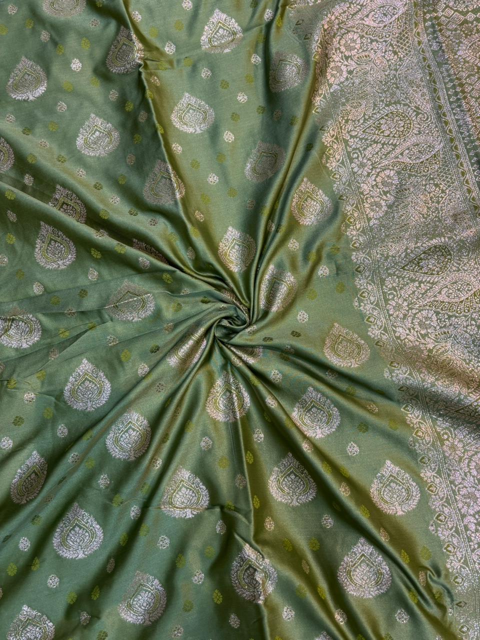 Soft Satin Silk Kathpadar Saree with Zari Work