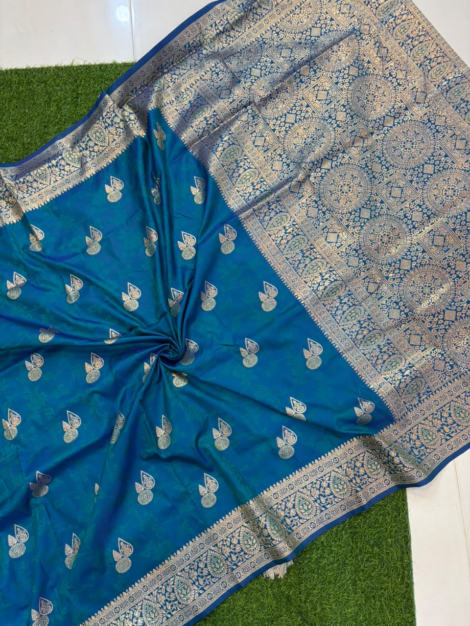 Banarasi Paithani Silk Zari Kathpadar Saree