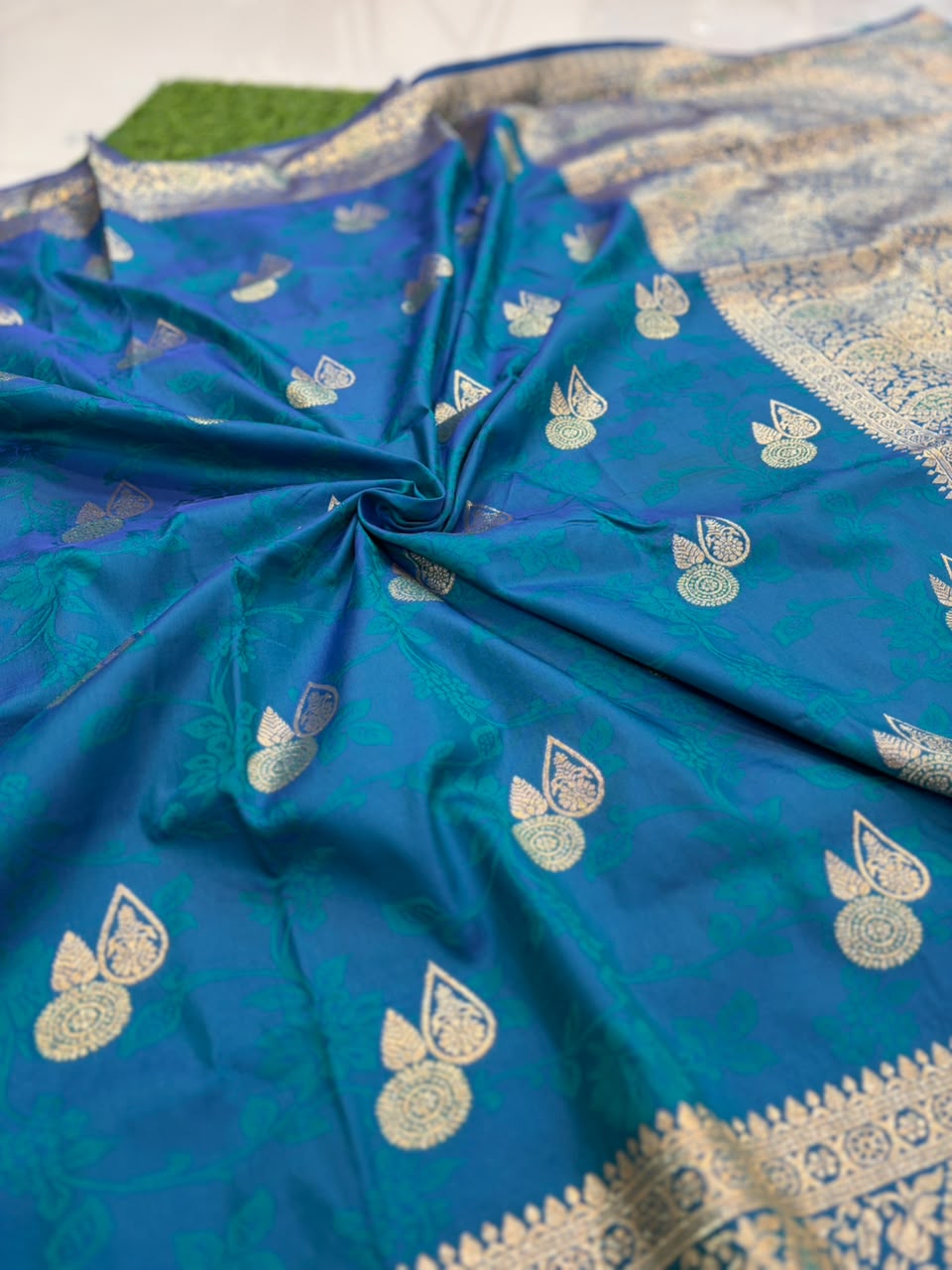 Banarasi Paithani Silk Zari Kathpadar Saree