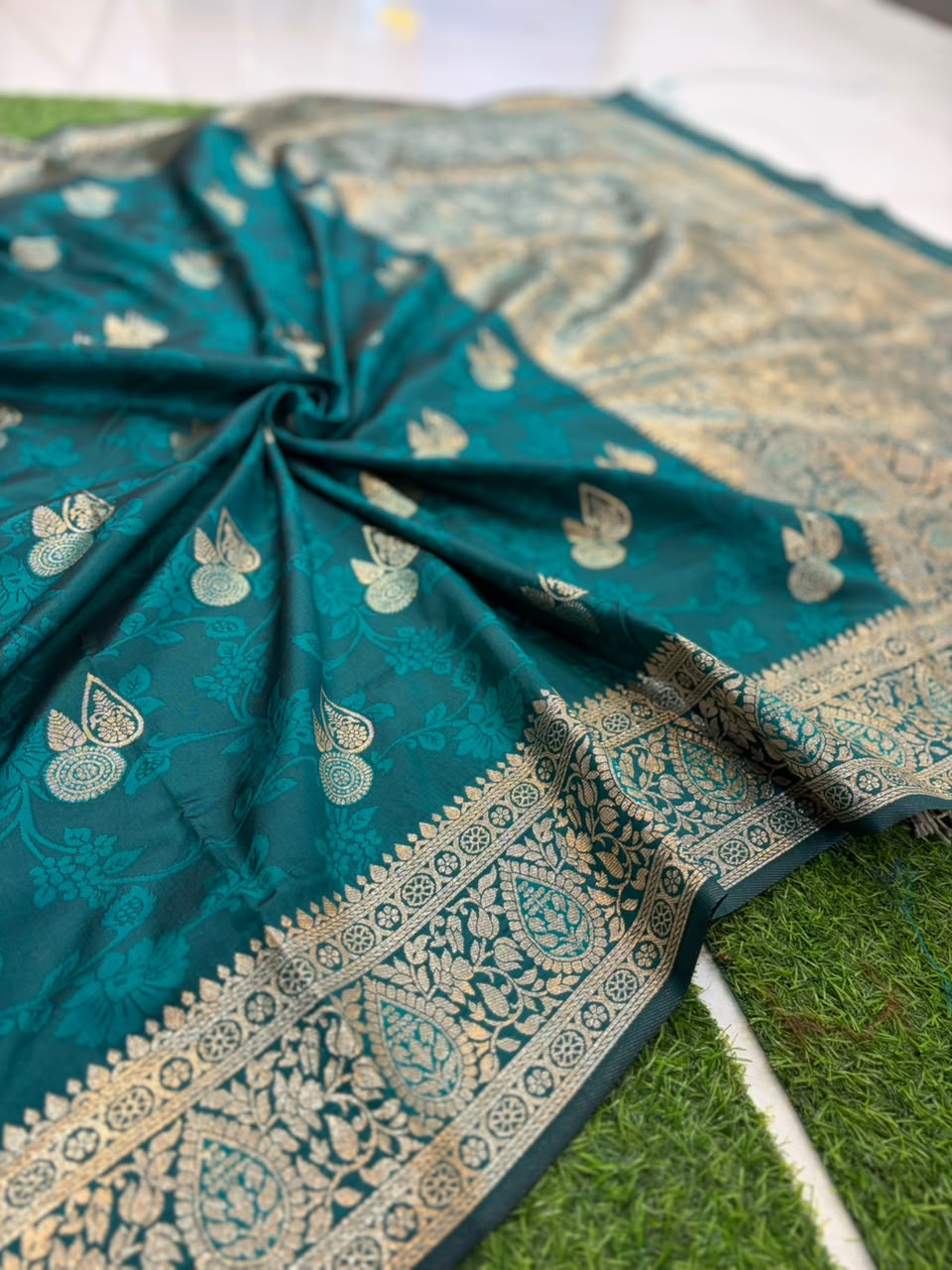 Banarasi Paithani Silk Zari Kathpadar Saree