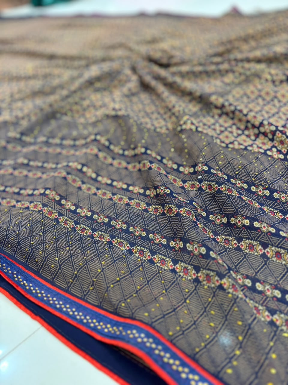 ✨ Heavy Weightless Georgette Bandhani Diamond Work Saree