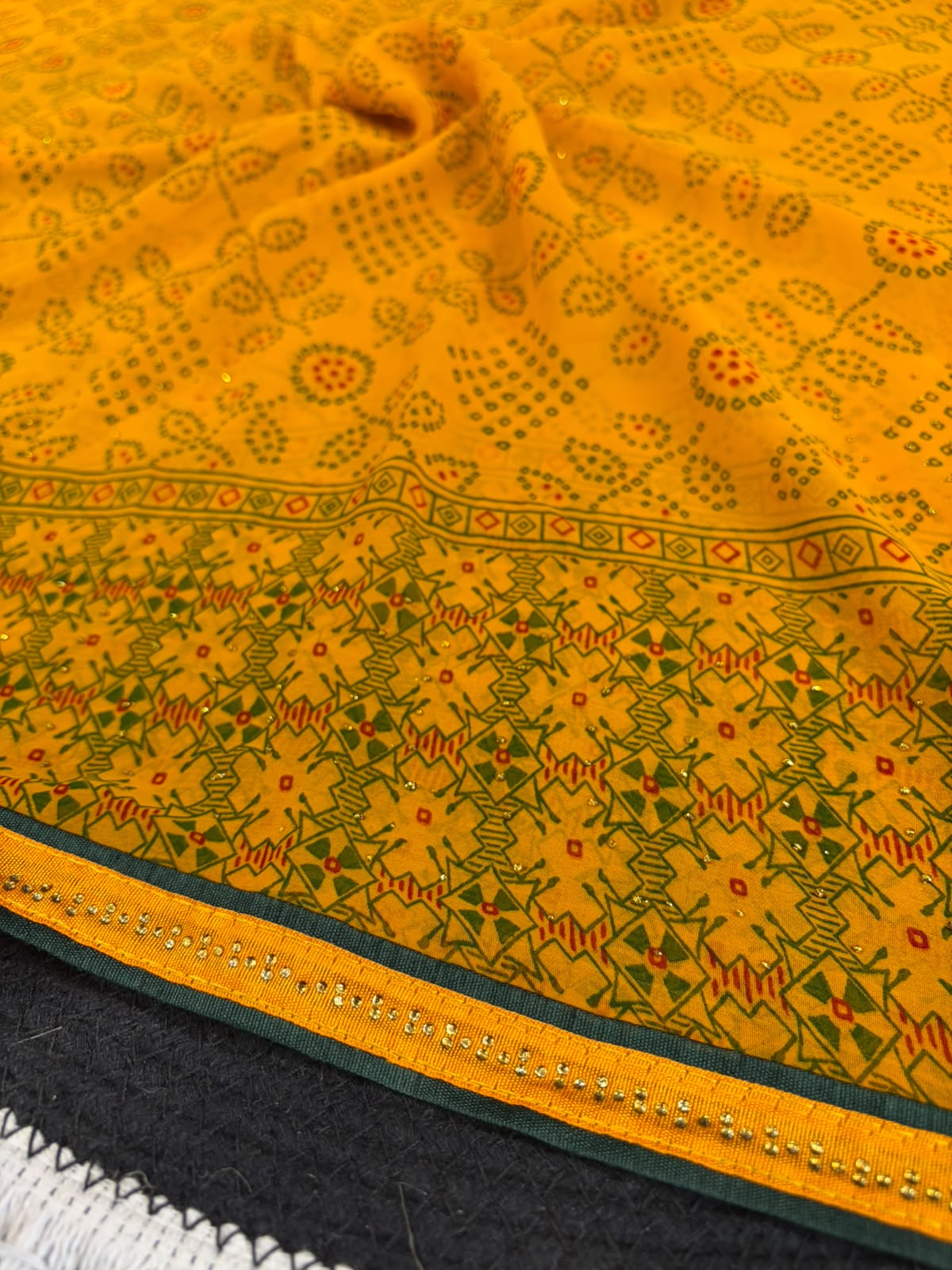 ✨ Heavy Weightless Georgette Bandhani Diamond Work Saree