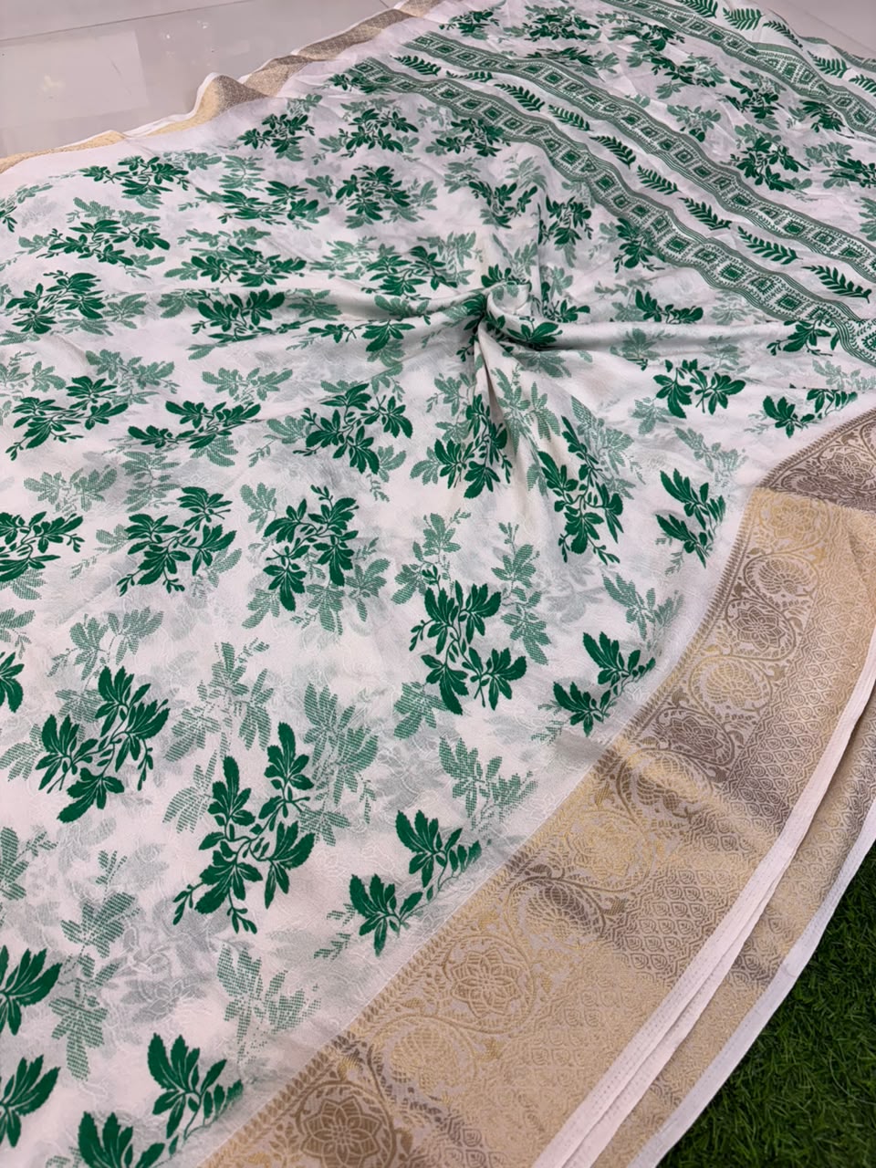 Moss Mellow Soft Kanjivaram Border Saree