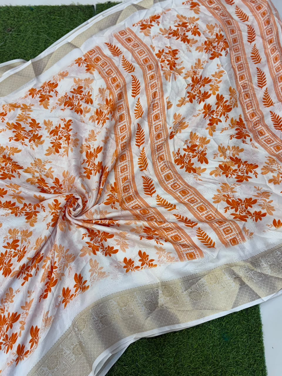 Moss Mellow Soft Kanjivaram Border Saree