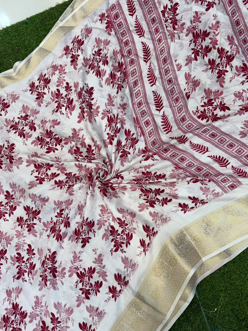 Moss Mellow Soft Kanjivaram Border Saree