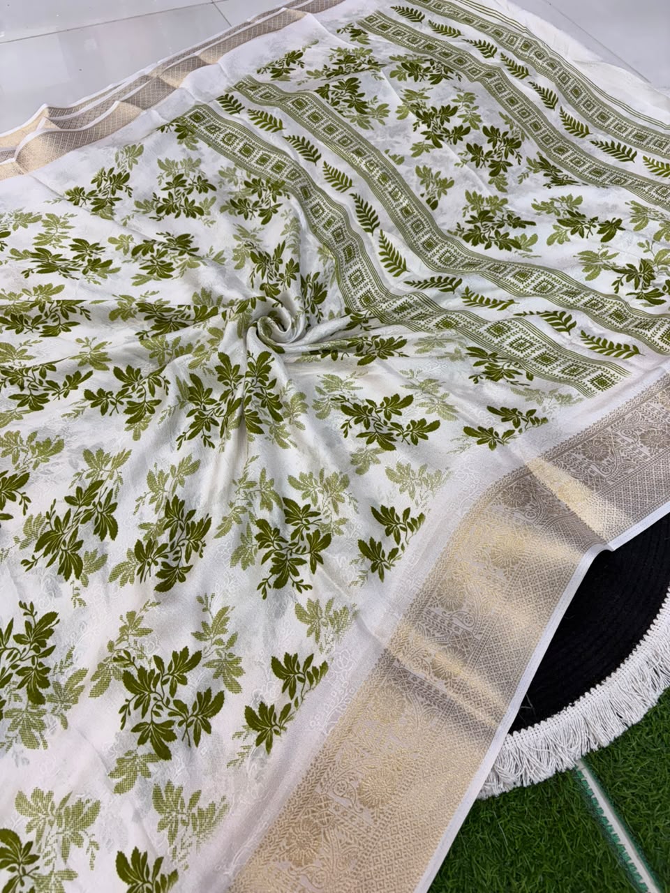 Moss Mellow Soft Kanjivaram Border Saree