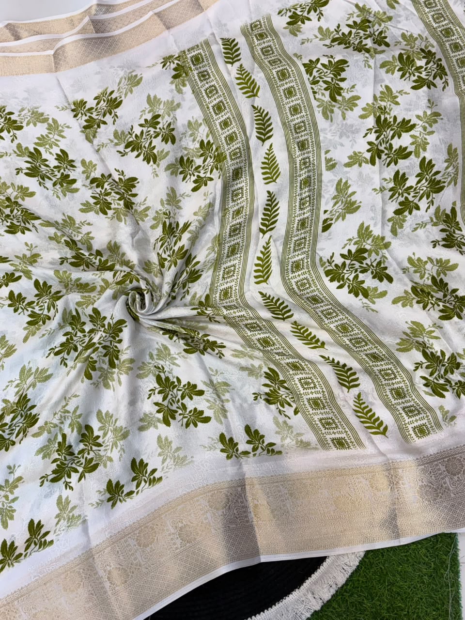 Moss Mellow Soft Kanjivaram Border Saree