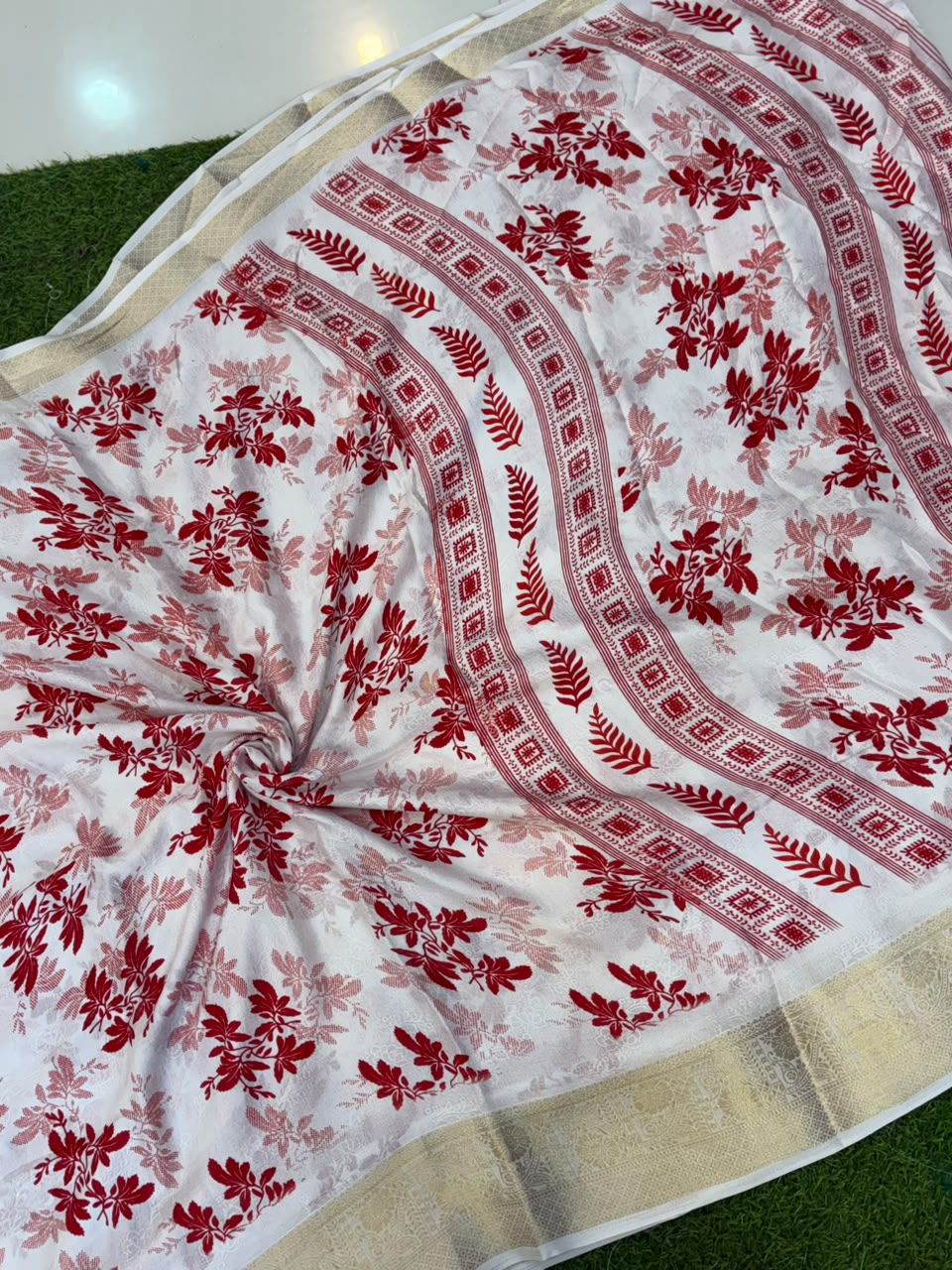 Moss Mellow Soft Kanjivaram Border Saree