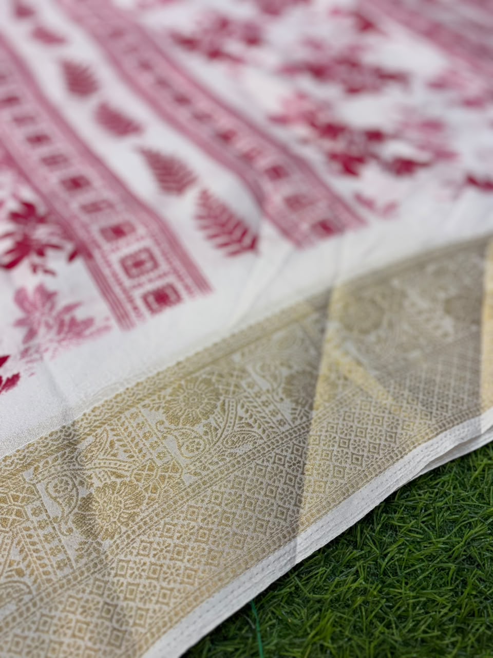 Moss Mellow Soft Kanjivaram Border Saree